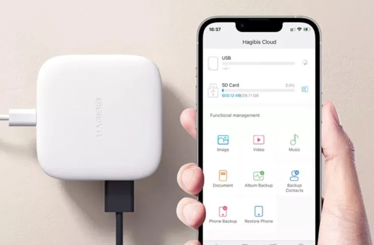Sconto HAGiBiS CUBE, per backup e ricarica automatici di iPhone