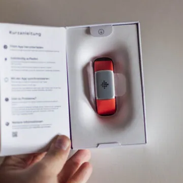 Recensione Fitbit Charge 6, sempre la migliore smartband ma con qualche piccola forzatura