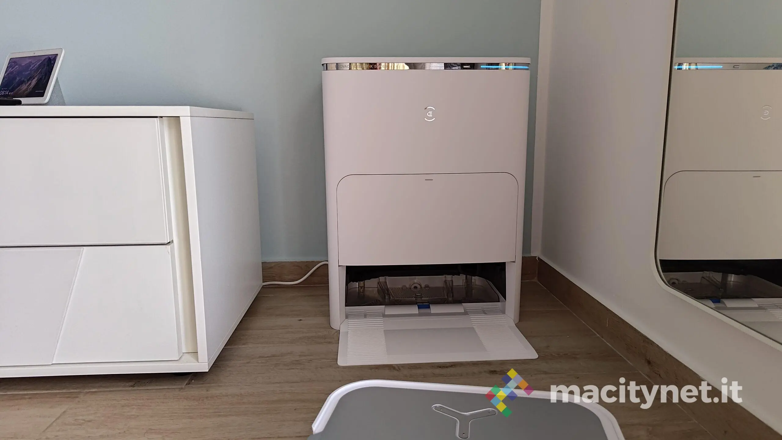 Recensione Ecovacs Deebot X2 Omni, il robot per la pulizia completa in casa Recensione Ecovacs Deebot X2 Omni, il robot per la pulizia completa in casa