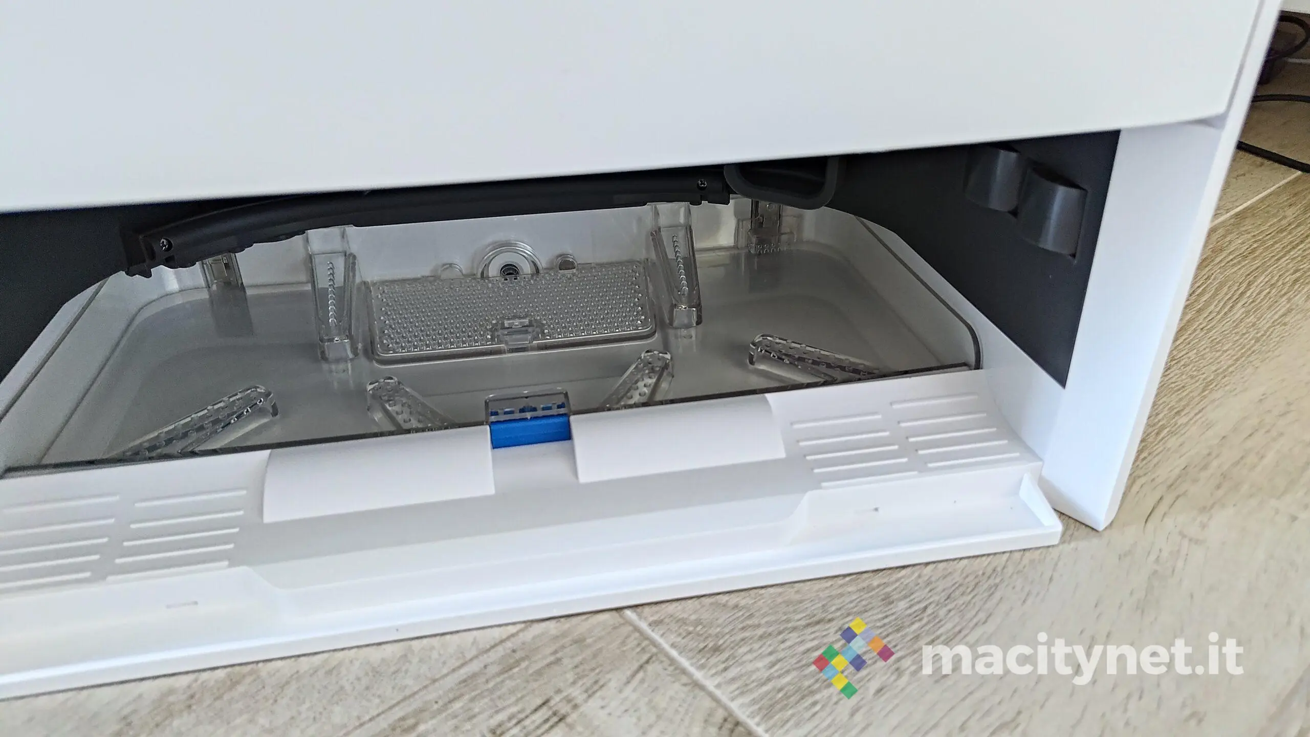 Recensione Ecovacs Deebot X2 Omni, il robot per la pulizia completa in casa Recensione Ecovacs Deebot X2 Omni, il robot per la pulizia completa in casa