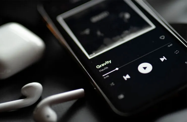 Per l'UE, le piattaforme di musica in streaming devono pagare di più gli artisti