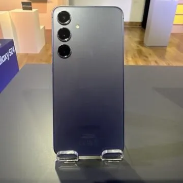 Samsung S24 si svela con tutte le sue capacità AI