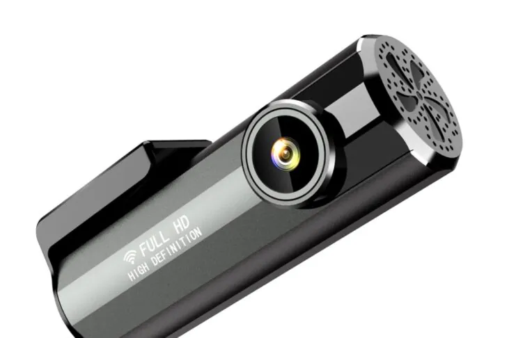 Filmate proprio tutto durante la guida con la grandangolare iMars X5