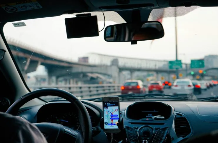 Uber registra per la prima volta conti in positivo