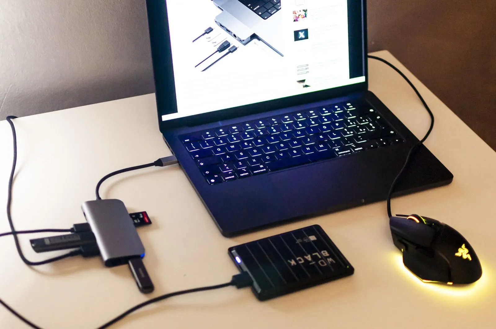 Recensione Satechi Type-C Multi-Port Adapter, l’HUB USB-C tuttofare a cui non si può rinunciare Recensione Satechi Type-C Multi-Port Adapter, l’HUB USB-C tuttofare a cui non si può rinunciare