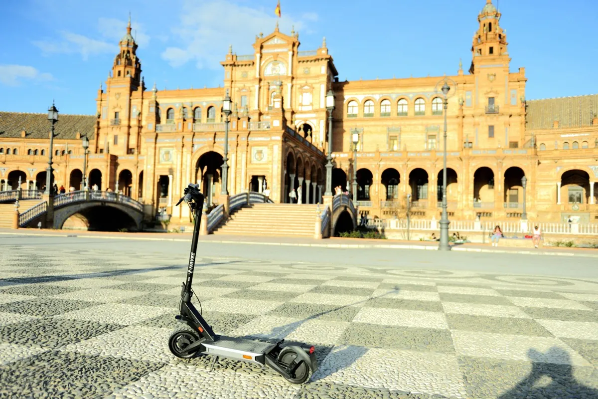 NAVEE S40 & S60 sono i nuovi monopattini con motore da 1000W NAVEE S40 & S60 sono i nuovi monopattini con motore da 1000W