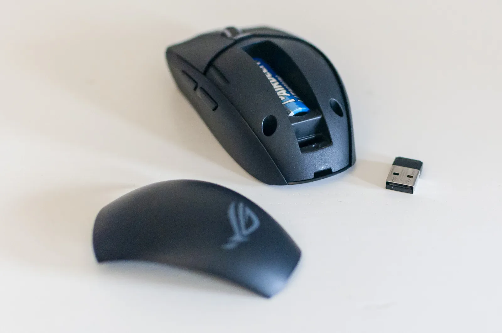 Recensione Asus ROG Strix Impact III Wireless, mouse Pro con design sobrio e funzionale