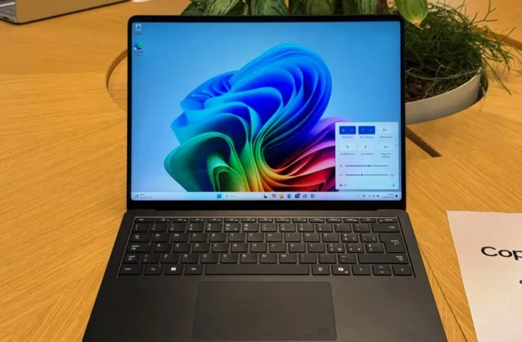Copilot surface pc AI Microsoft milano Dini 16