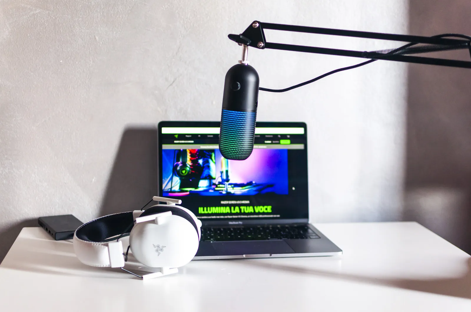 Recensione Razer Seiren V3 Chroma, straordinario microfono da streaming per chi gioca e non solo Recensione Razer Seiren V3 Chroma, straordinario microfono da streaming per chi gioca e non solo