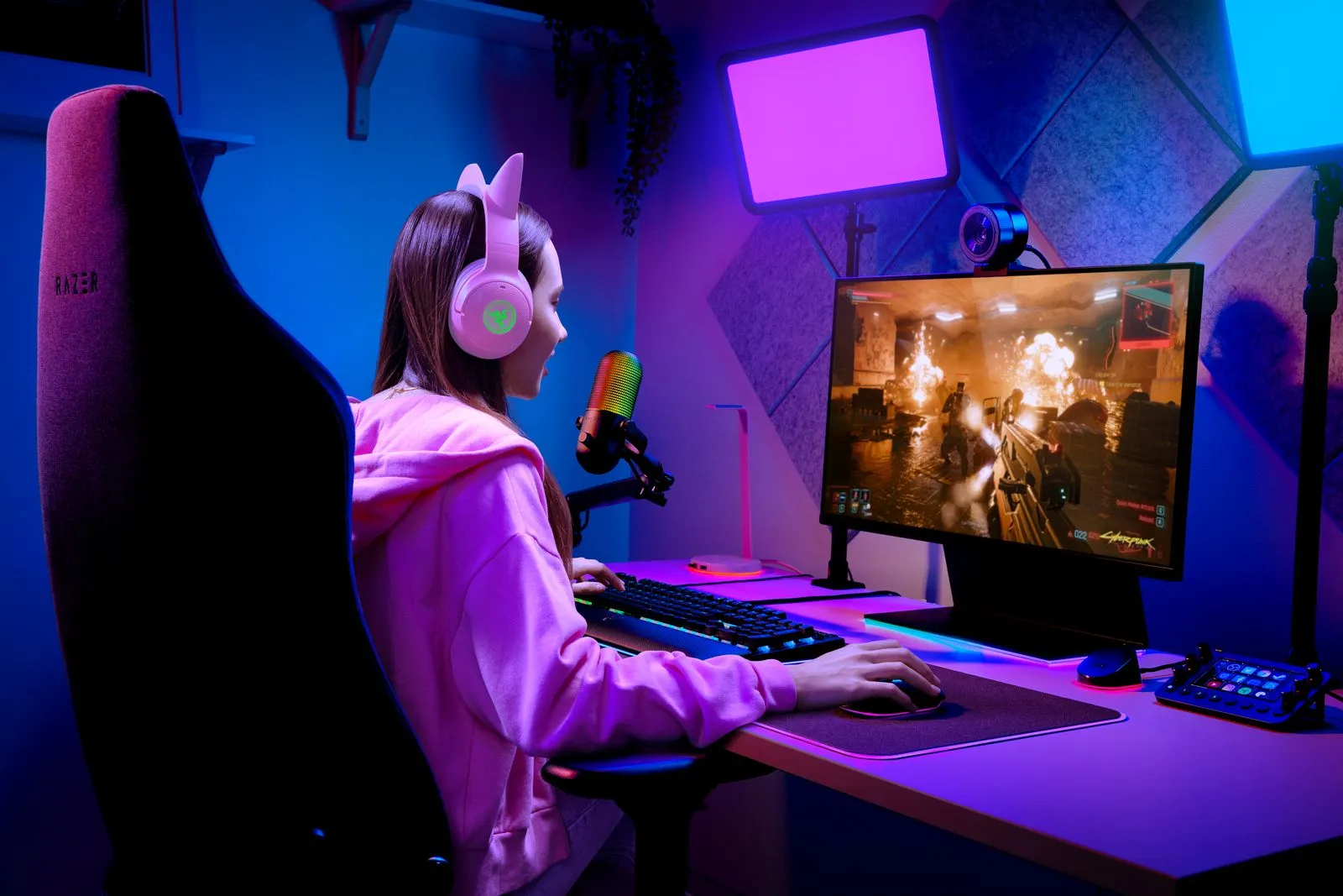 Recensione Razer Seiren V3 Chroma, straordinario microfono da streaming per chi gioca e non solo Recensione Razer Seiren V3 Chroma, straordinario microfono da streaming per chi gioca e non solo