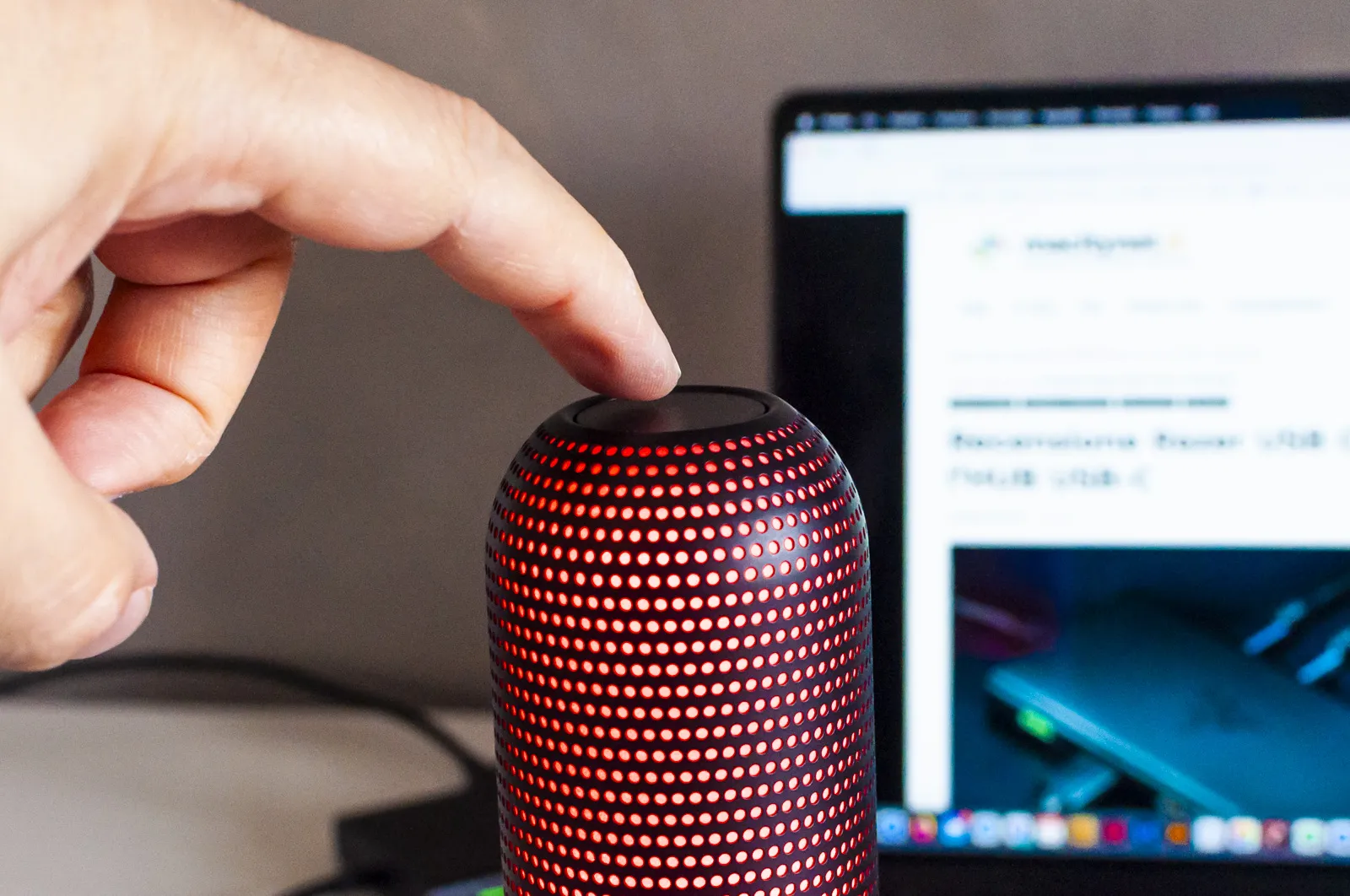 Recensione Razer Seiren V3 Chroma, straordinario microfono da streaming per chi gioca e non solo Recensione Razer Seiren V3 Chroma, straordinario microfono da streaming per chi gioca e non solo