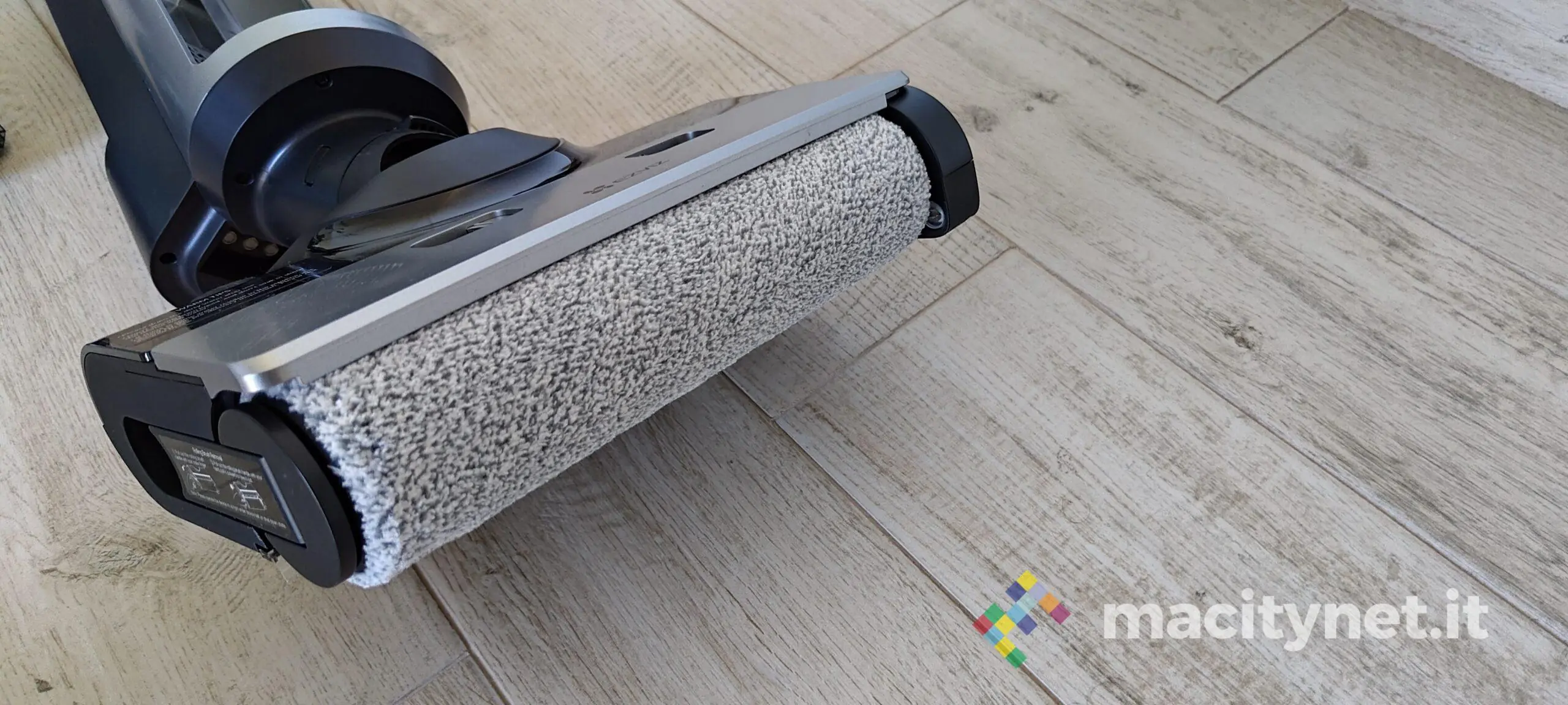 EZVIZ RH2, in prova l’aspirapolvere smart lava e asciuga senza fili EZVIZ RH2, in prova l’aspirapolvere smart lava e asciuga senza fili