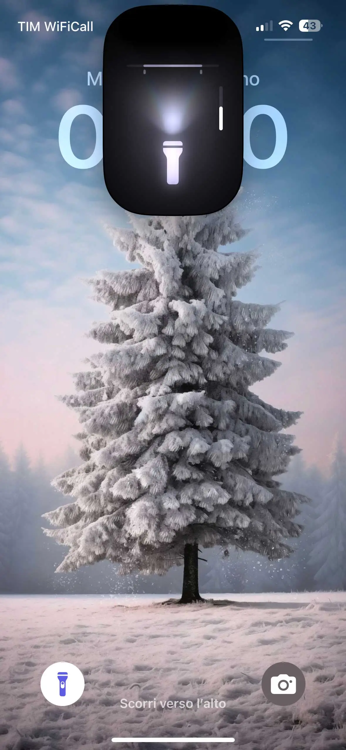 iOS 18, anche la Torcia è migliore iOS 18, anche la Torcia è migliore