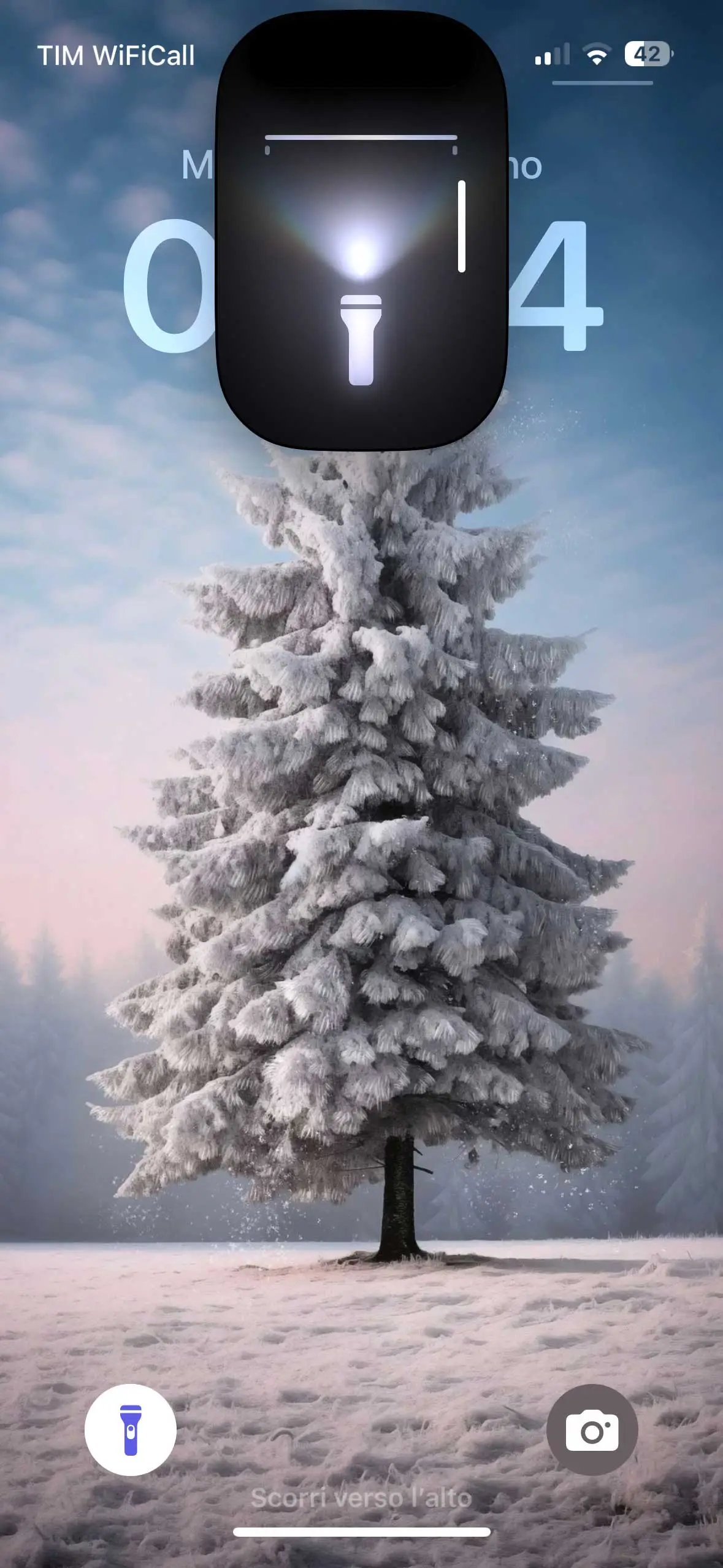 iOS 18, anche la Torcia è migliore iOS 18, anche la Torcia è migliore