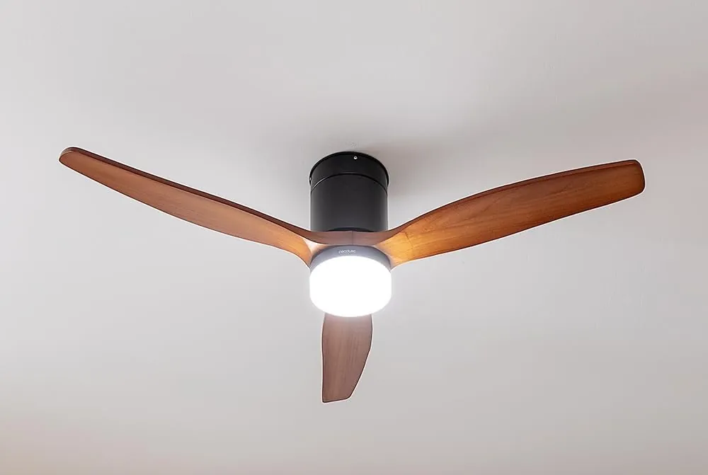 Il ventilatore da soffitto ultra moderno e smart su Amazon a 119 euro Il ventilatore da soffitto ultra moderno e smart su Amazon a 119 euro