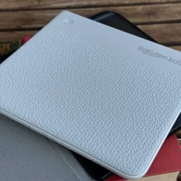 recensione Rakuten Kobo Libra Colour foto antonio dini 11