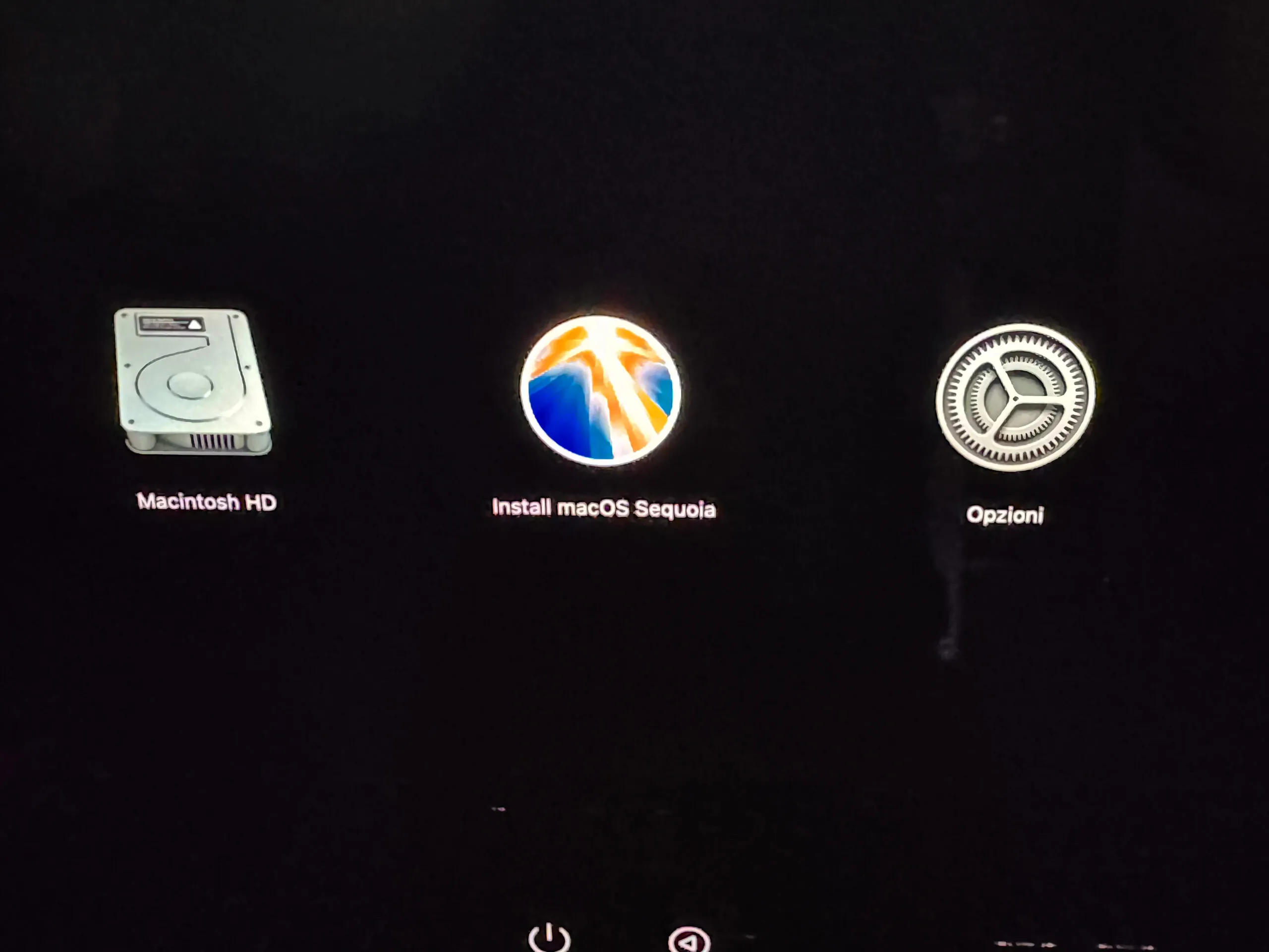 Come creare una chiavetta avviabile con macOS Sequoia Come creare una chiavetta avviabile con macOS Sequoia