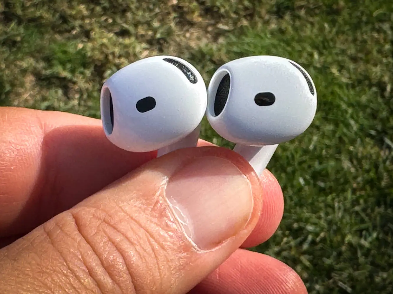 Recensione Airpods 4, le due facce del vecchio che è anche nuovo Recensione Airpods 4, le due facce del vecchio che è anche nuovo