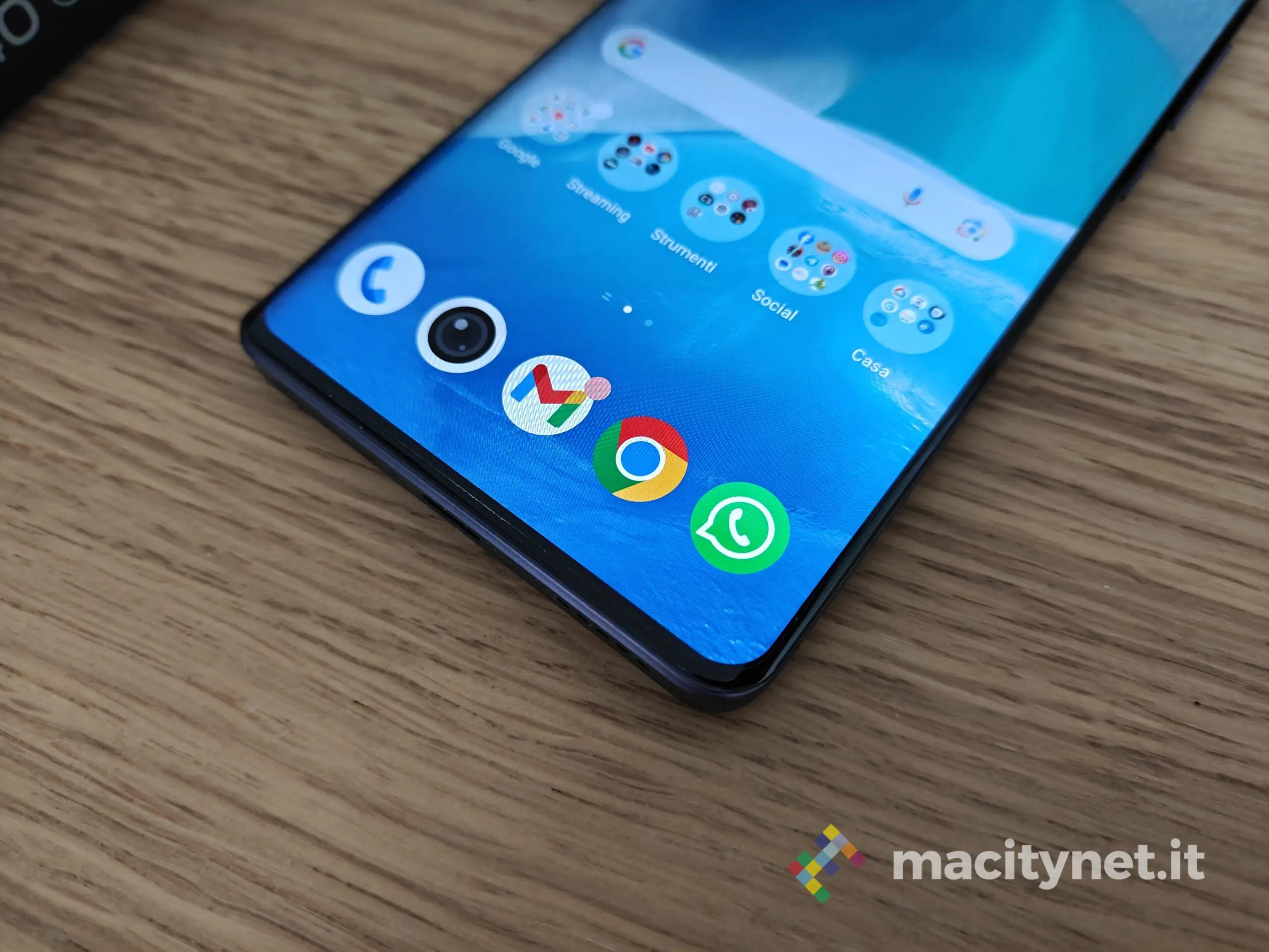 Vivo V40 5G - macitynet.it Vivo V40 5G - macitynet.it