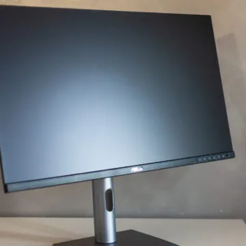 Recensione Asus ProArt Display 5K PA27JCV, il monitor che accelera il Mac, per davvero! - macitynet.it