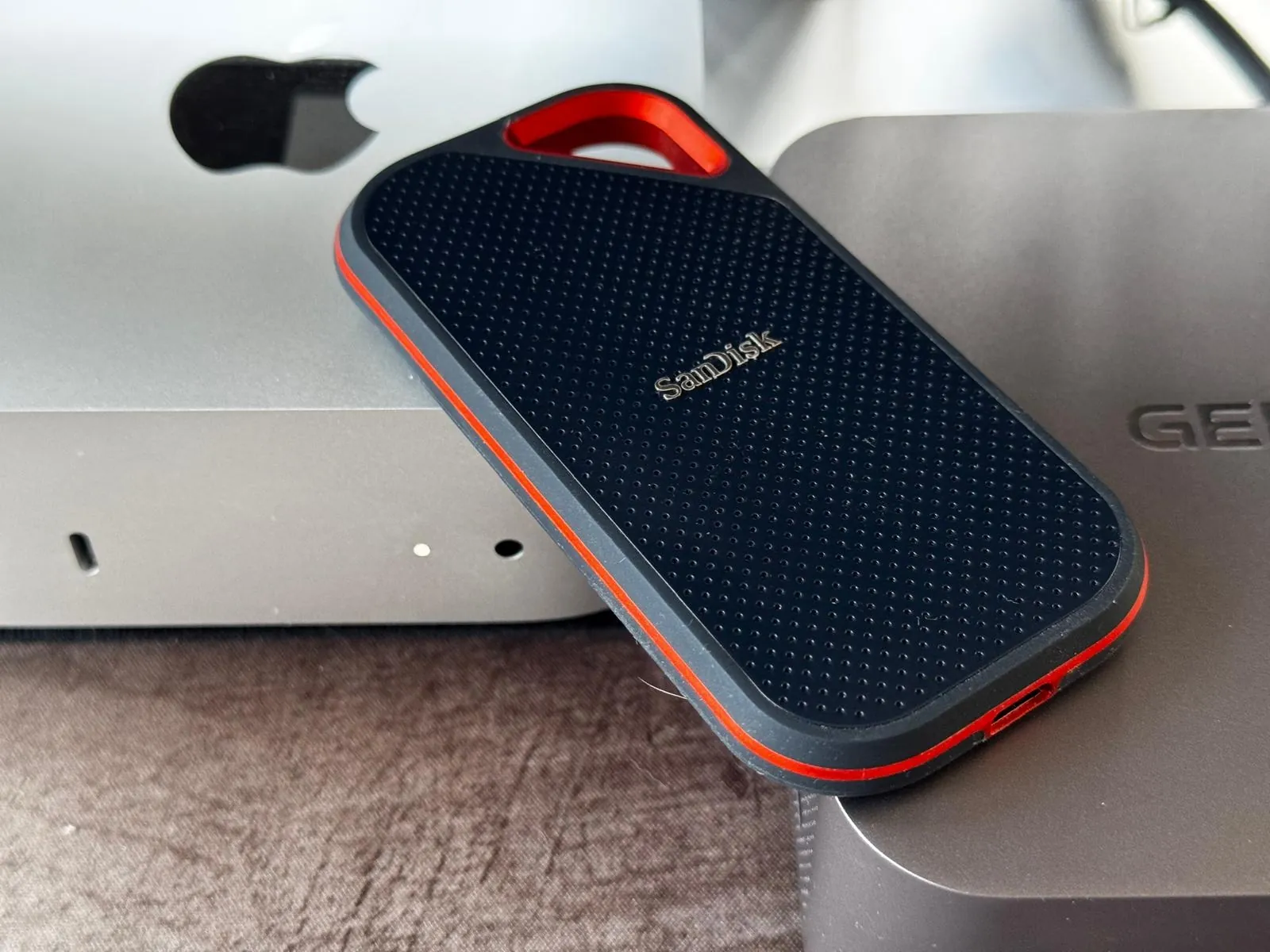 Recensione SanDisk Extreme Pro Portable SSD, piccolo e veloce, ma attenzione agli standard - macitynet.it