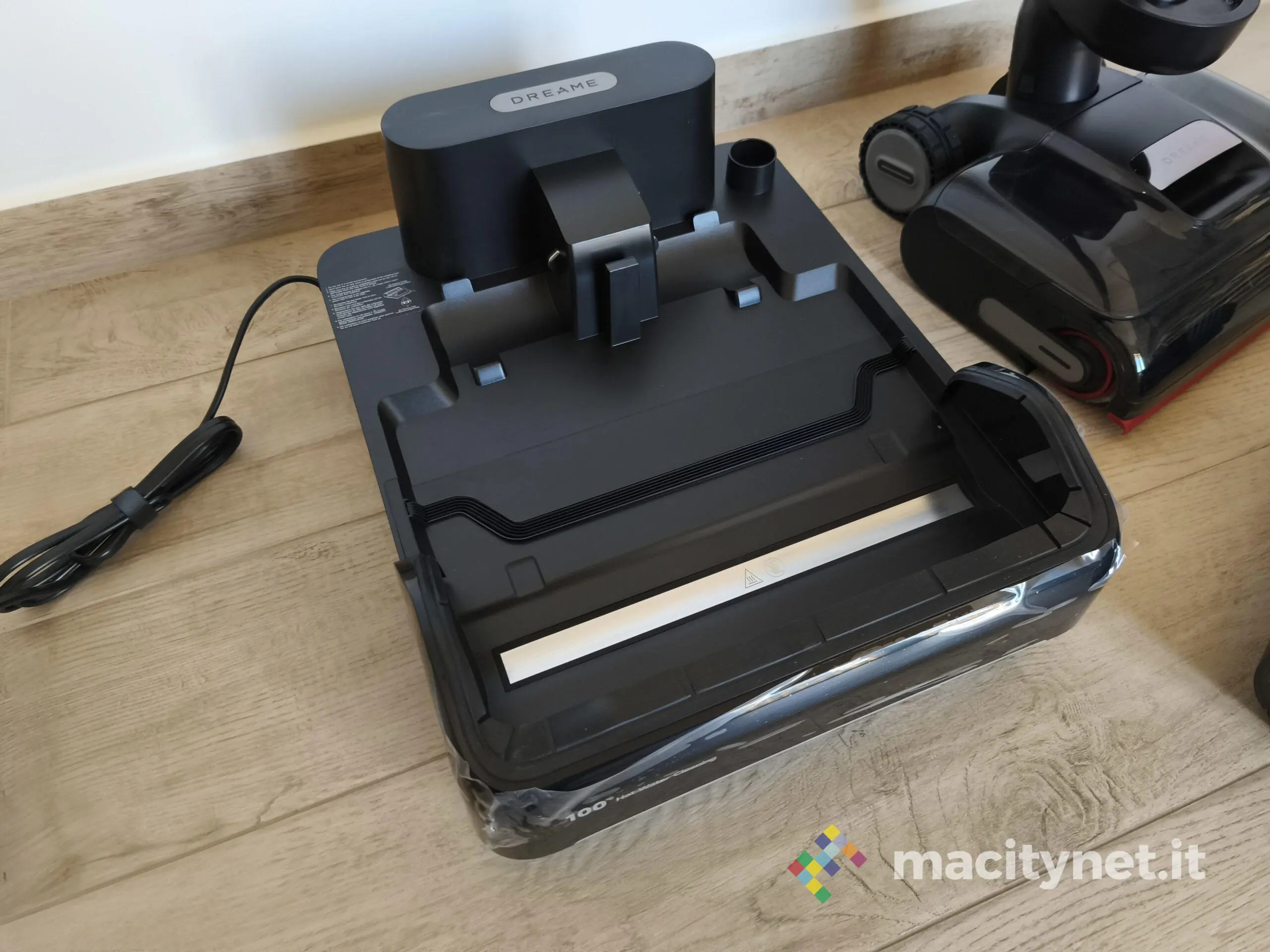 Dreame H15 Pro, in prova la lavapavimenti con raschietto automatico - macitynet.it
