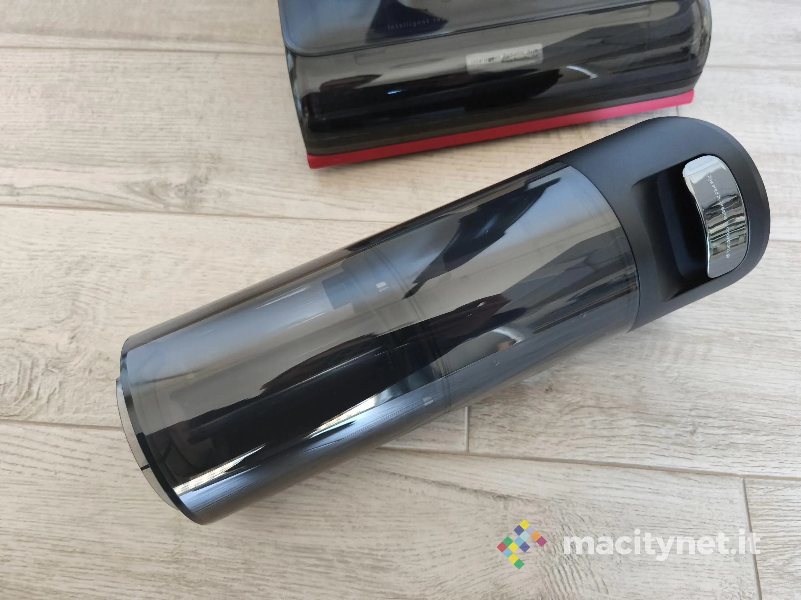 Dreame H15 Pro, in prova la lavapavimenti con raschietto automatico - macitynet.it