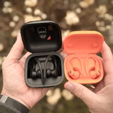 Powerbeats Pro 2 i migliori auricolari sportivi, il peggior sensore cardio - macitynet.it