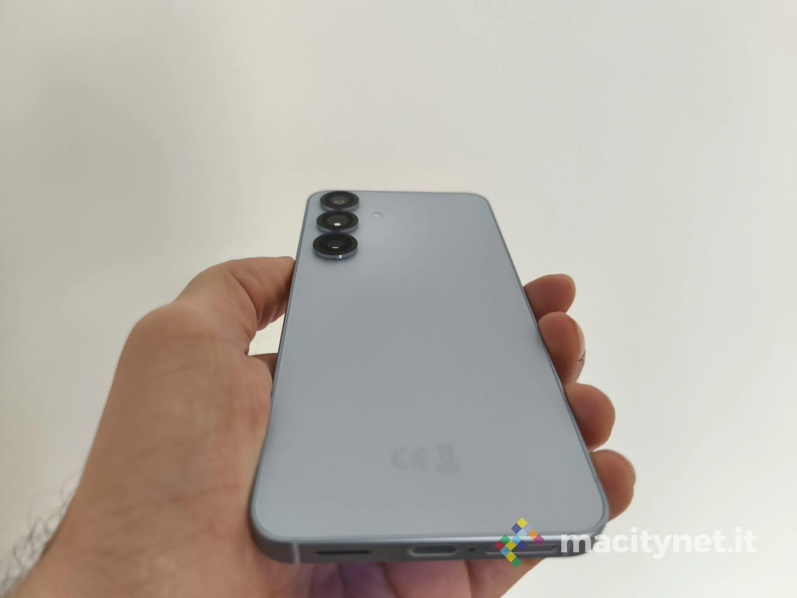 Recensione Samunsg Galaxy S25 - macitynet.it Recensione Samunsg Galaxy S25 - macitynet.it