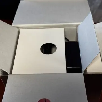 Recensione Govee Floor Lamp 2, un mare di luce e di colori anche con Matter - macitynet.it