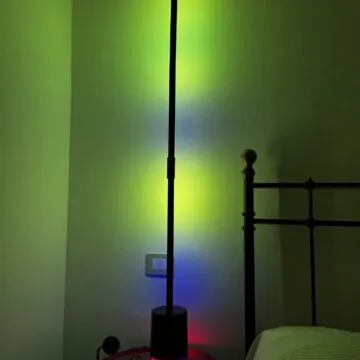 Recensione Govee Floor Lamp 2, un mare di luce e di colori anche con Matter - macitynet.it