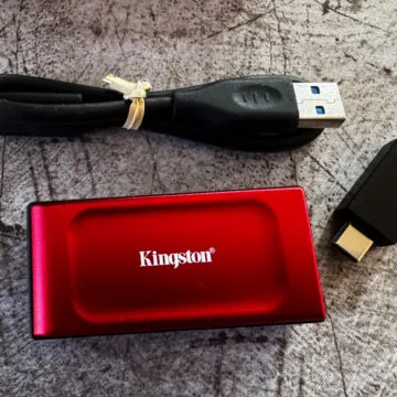 Recensione SSD Kingston XS1000 1TB, piccolissimo e veloce da dimenticare in tasca - macitynet.it