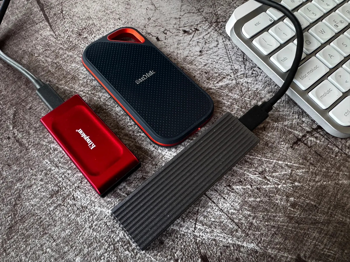 Recensione SSD Kingston XS1000 1TB, piccolissimo e veloce da dimenticare in tasca - macitynet.it