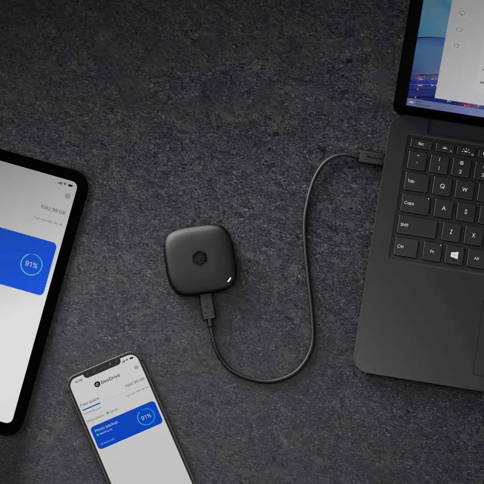 Recensione Synology BeeDrive, drive USB-C SSD che funziona come un cloud - macitynet.it Recensione Synology BeeDrive, drive USB-C SSD che funziona come un cloud - macitynet.it