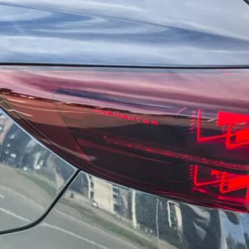 Recensione auto Nuova Cupra Formentor, uno squalo ibrido ad altissima tecnologia - macitynet.it