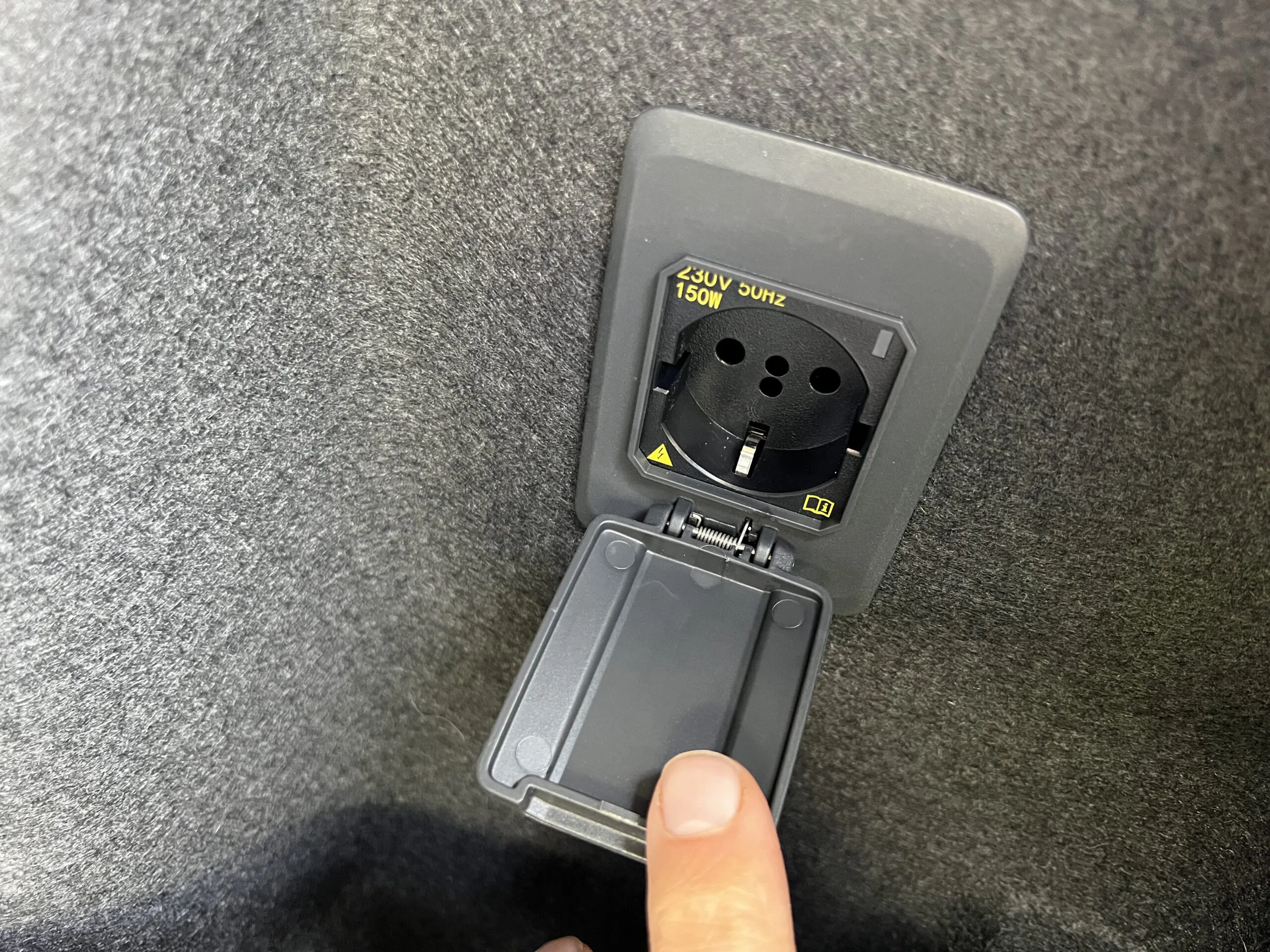 Recensione auto Nuova Cupra Formentor, uno squalo ibrido ad altissima tecnologia - macitynet.it Recensione auto Nuova Cupra Formentor, uno squalo ibrido ad altissima tecnologia - macitynet.it