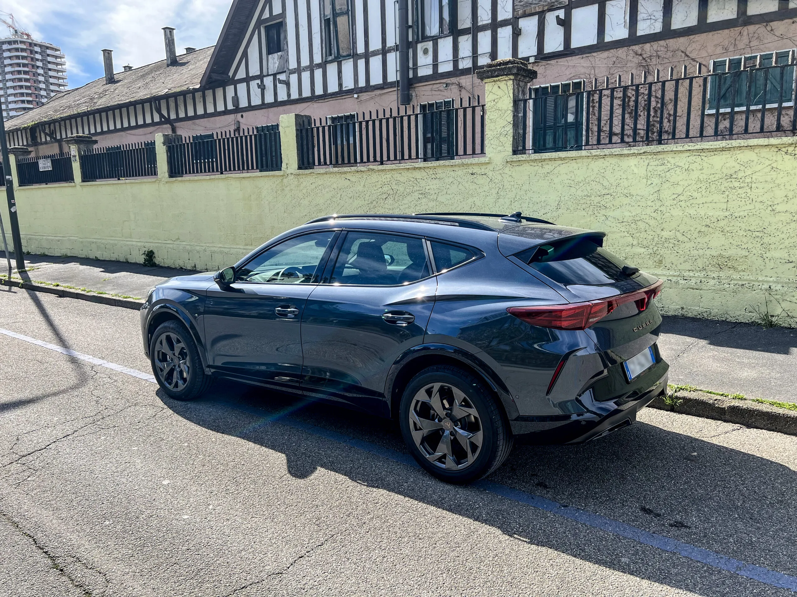 Recensione auto Nuova Cupra Formentor, uno squalo ibrido ad altissima tecnologia - macitynet.it Recensione auto Nuova Cupra Formentor, uno squalo ibrido ad altissima tecnologia - macitynet.it