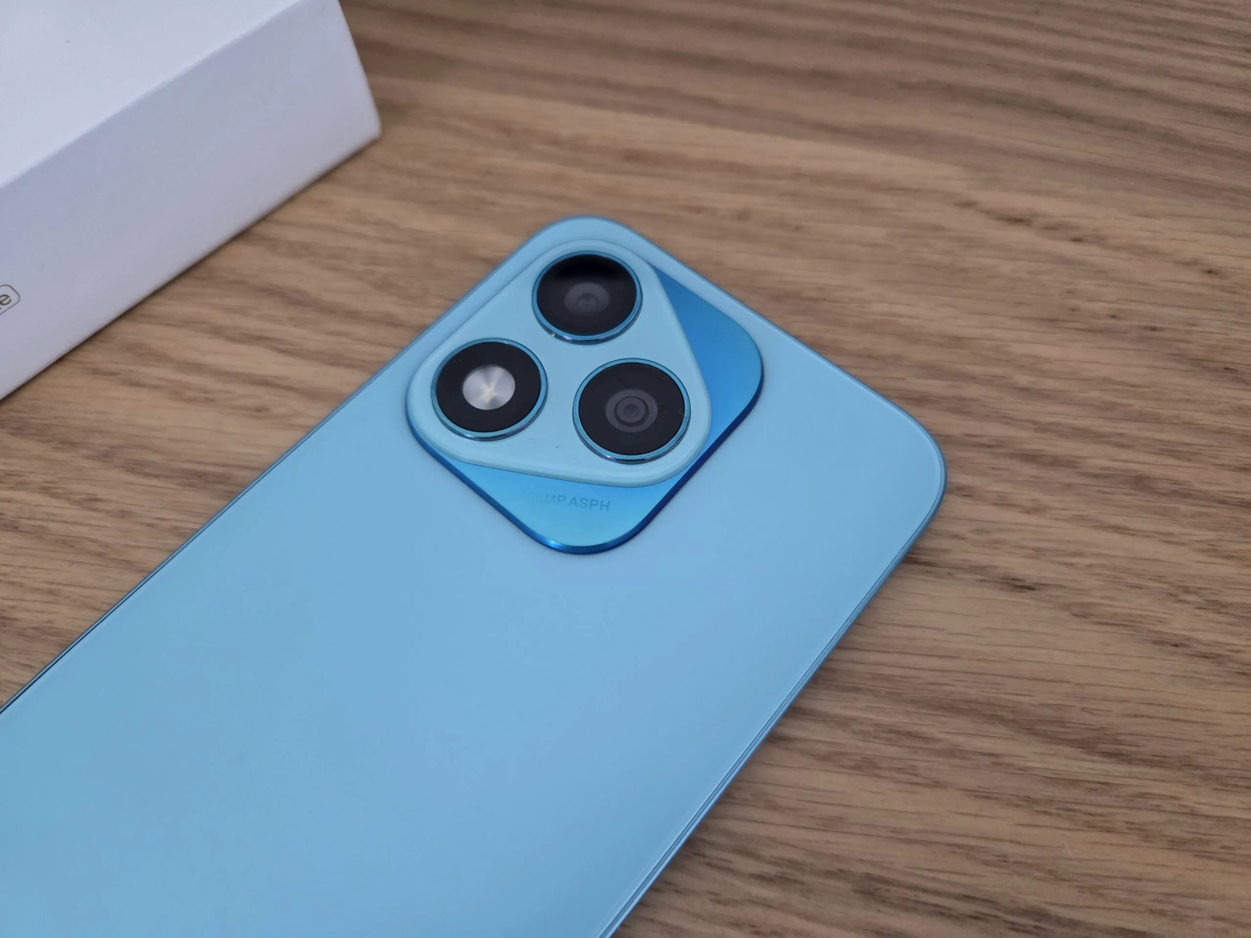 Honor 400 Lite, prime impressioni e quel tasti stile iPhone - macitynet.it Honor 400 Lite, prime impressioni e quel tasti stile iPhone - macitynet.it