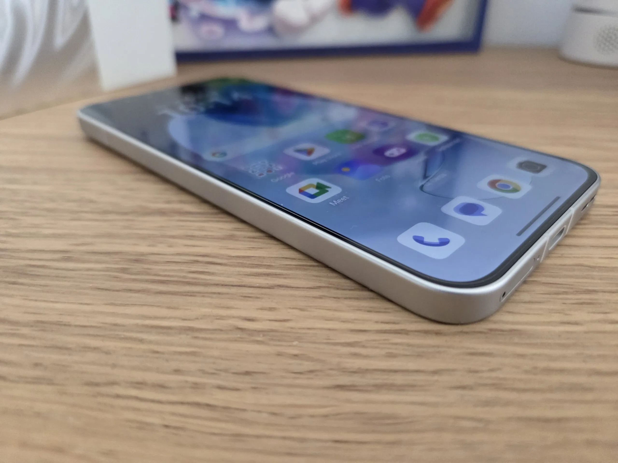 Recensione OPPO Reno 13 5G, ottime fotocamere e autonomia sorprendente - macitynet.it Recensione OPPO Reno 13 5G, ottime fotocamere e autonomia sorprendente - macitynet.it