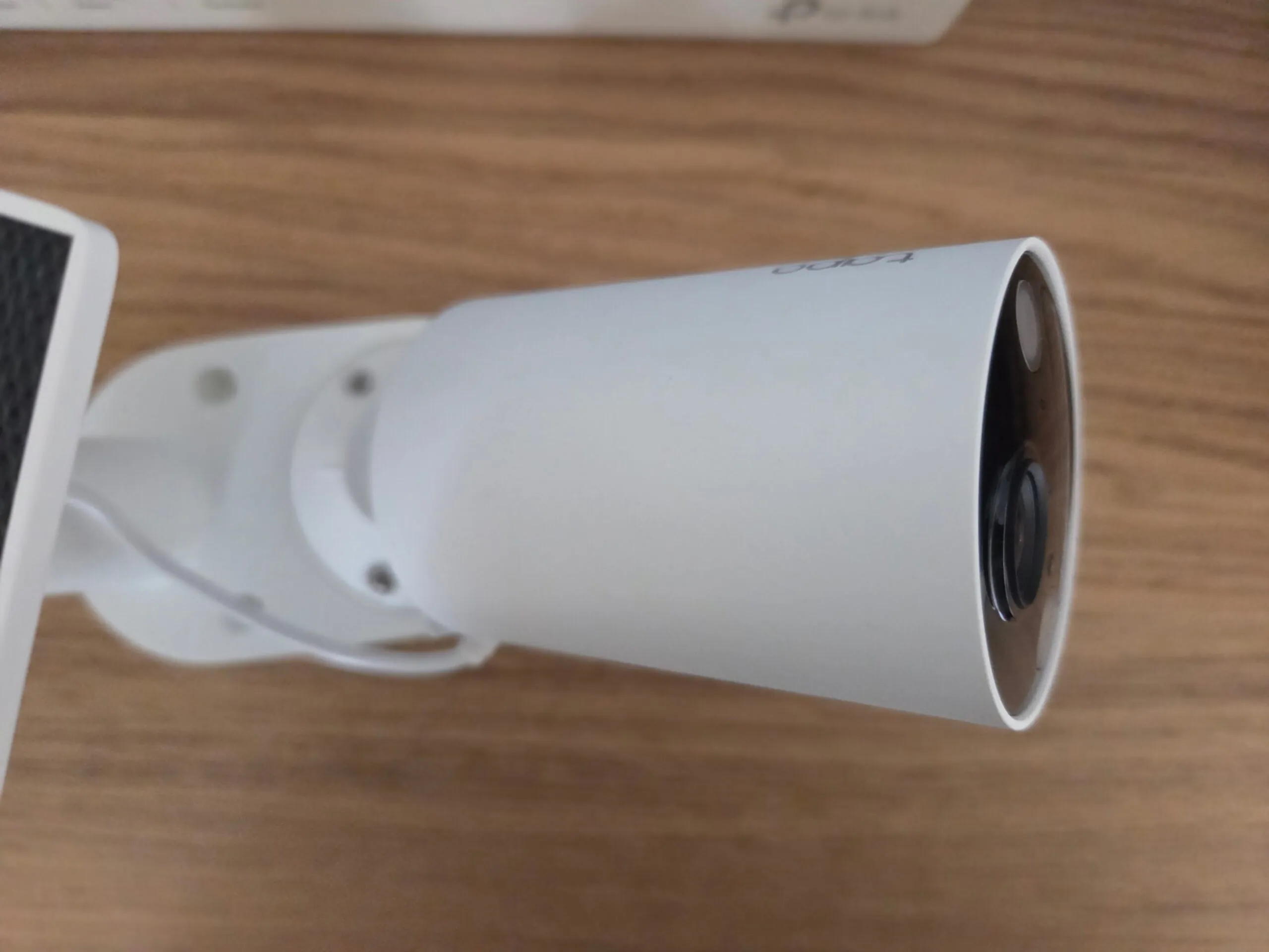 Recensione Tapo C410, la sicurezza in giardino viaggia ad energia solare - macitynet.it