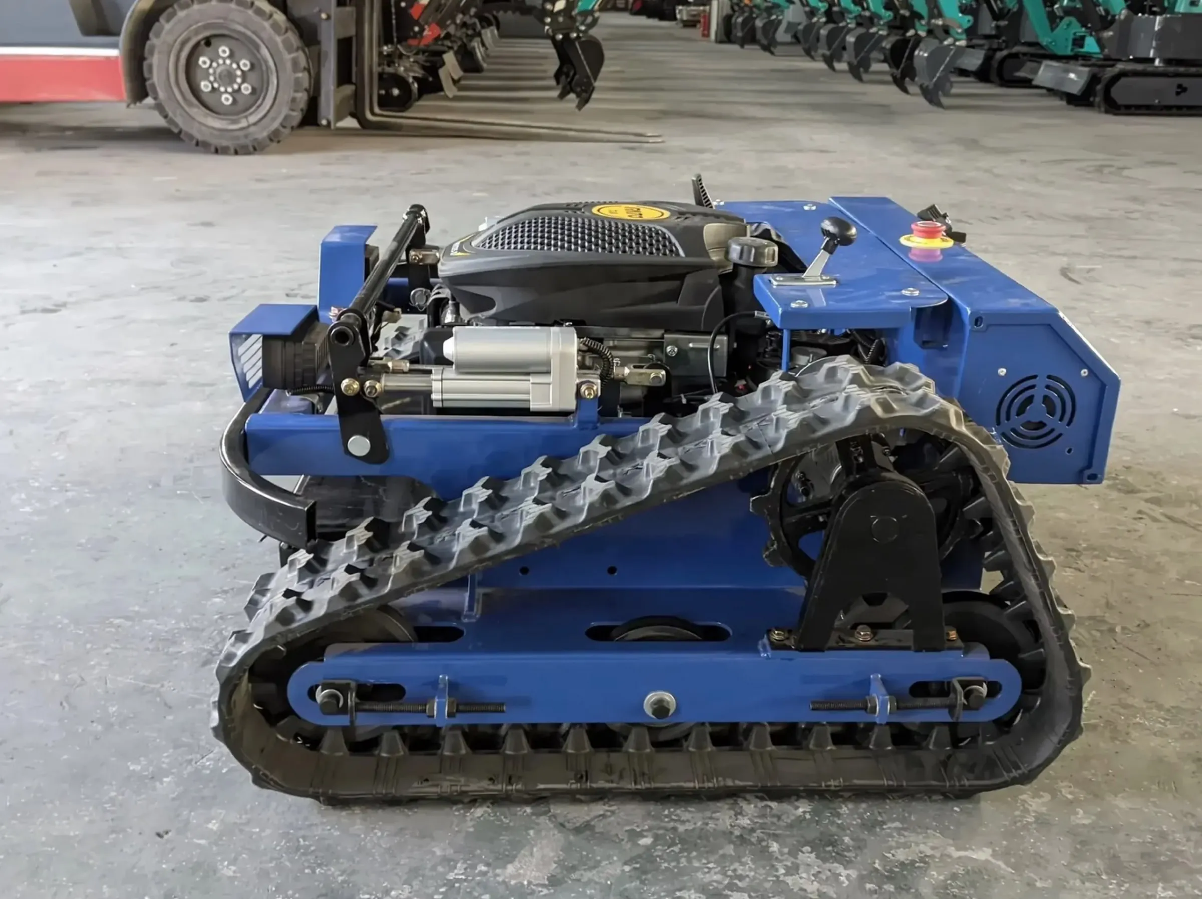 Tagliaerba cingolato, il robot per i terreni più impervi in offerta speciale - macitynet.it Tagliaerba cingolato, il robot per i terreni più impervi in offerta speciale - macitynet.it