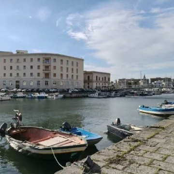 Recensione OPPO Reno 13 5G, ottime fotocamere e autonomia sorprendente - macitynet.it