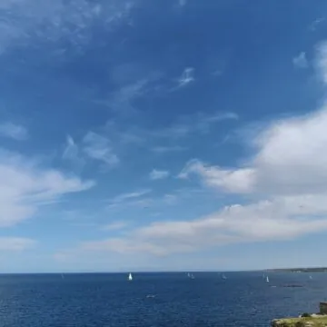 Recensione OPPO Reno 13 5G, ottime fotocamere e autonomia sorprendente - macitynet.it