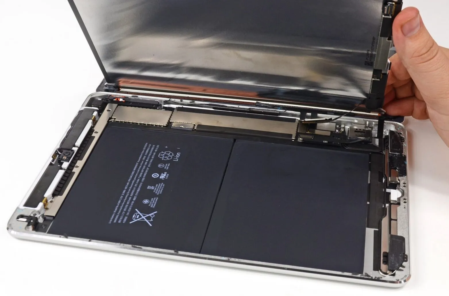 Se vuoi riparare da solo iPad, Apple ti aiuta macitynet.it