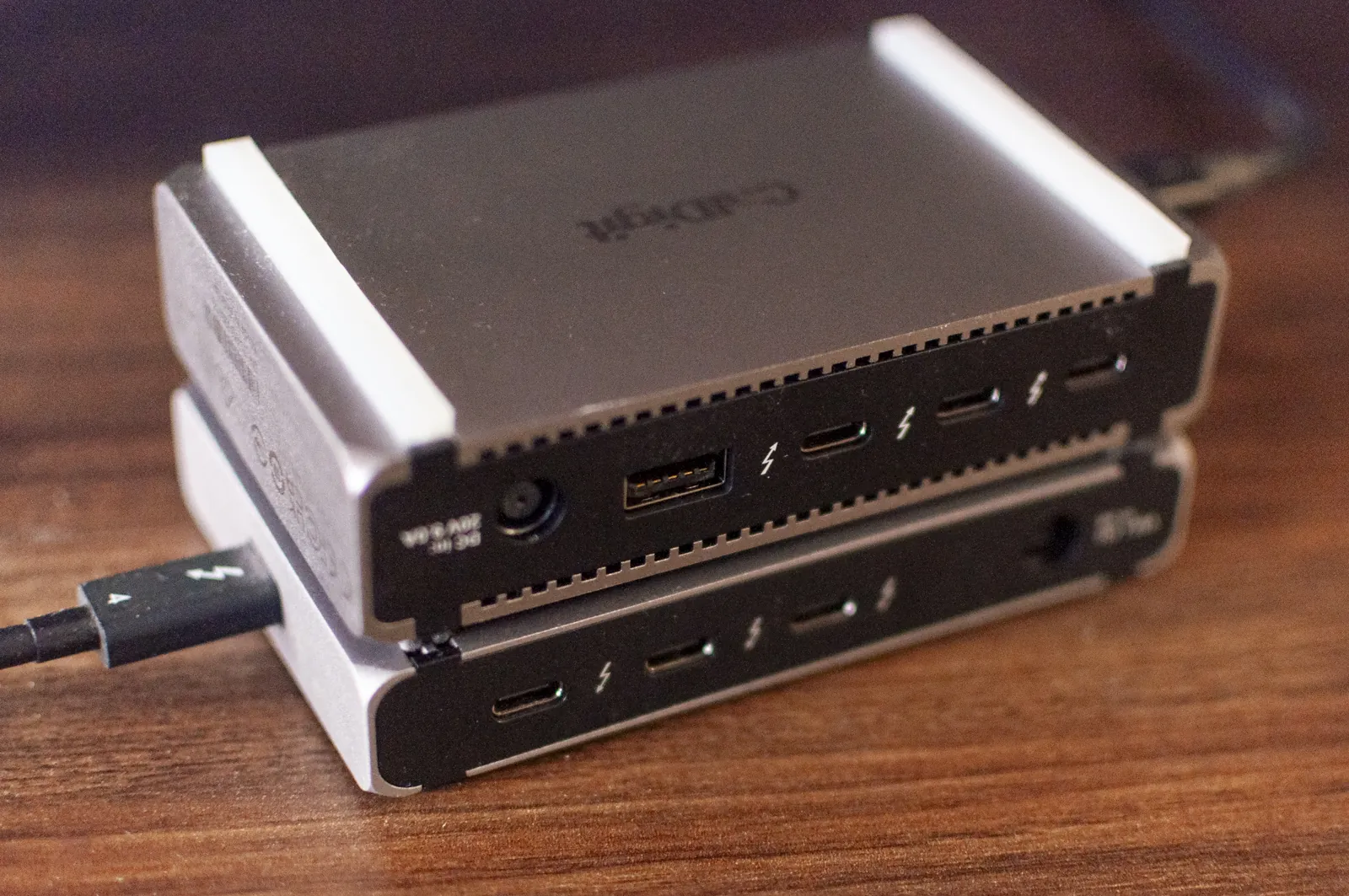 Recensione Caldigit Element 5 Hub, l'HUB superpotente per il pro che non deve chiedere, mai - macitynet.it