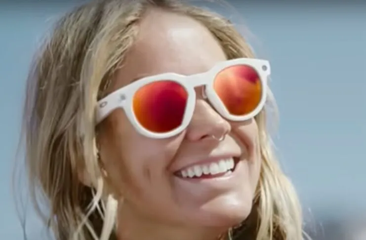 Gli occhiali Oakley Meta rilanciano funzioni e prezzo - macitynet.it