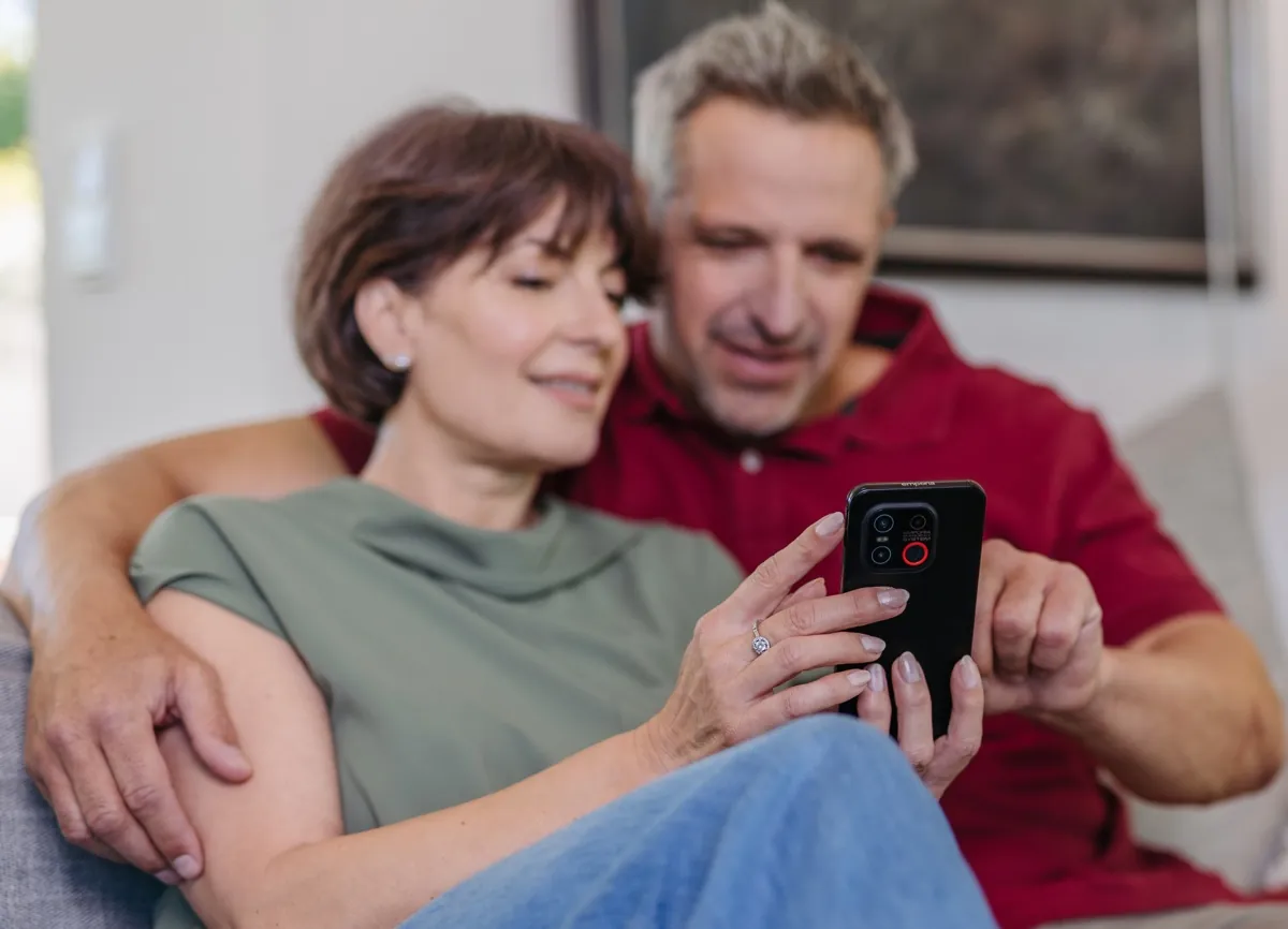 Emporia Smart7 ME7 e Lite sono gli smartphone per senior che durano nel tempo - macitynet.it Emporia Smart7 ME7 e Lite sono gli smartphone per senior che durano nel tempo - macitynet.it