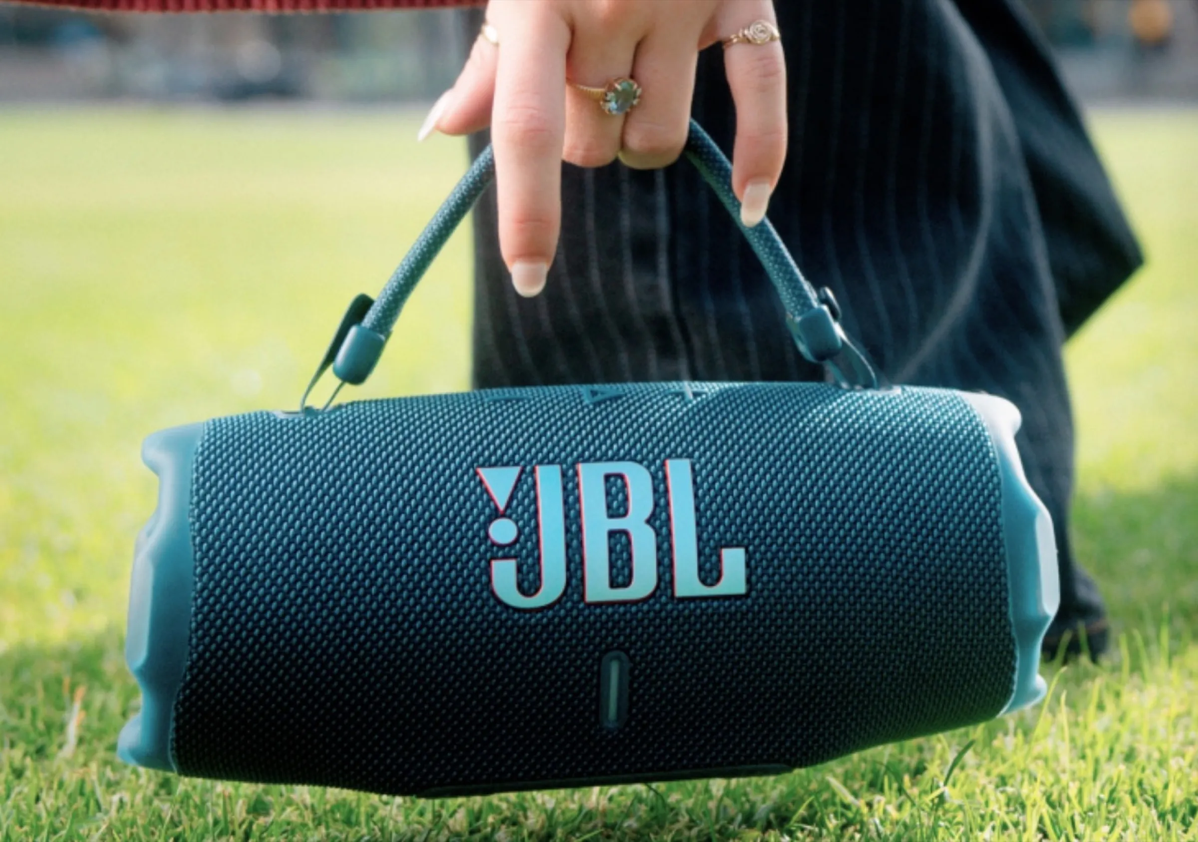 Musica ovunque con gli speaker JBL, alcuni in sconto su Amazon - macitynet.it Musica ovunque con gli speaker JBL, alcuni in sconto su Amazon - macitynet.it