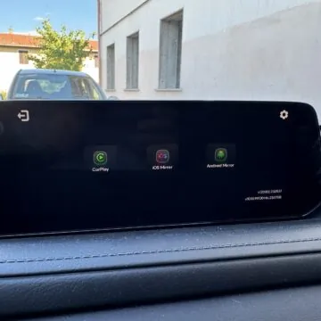 Recensione Ottocast Mirror Touch, video e app sullo schermo CarPlay - macitynet.it