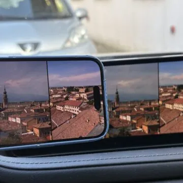 Recensione Ottocast Mirror Touch, video e app sullo schermo CarPlay - macitynet.it